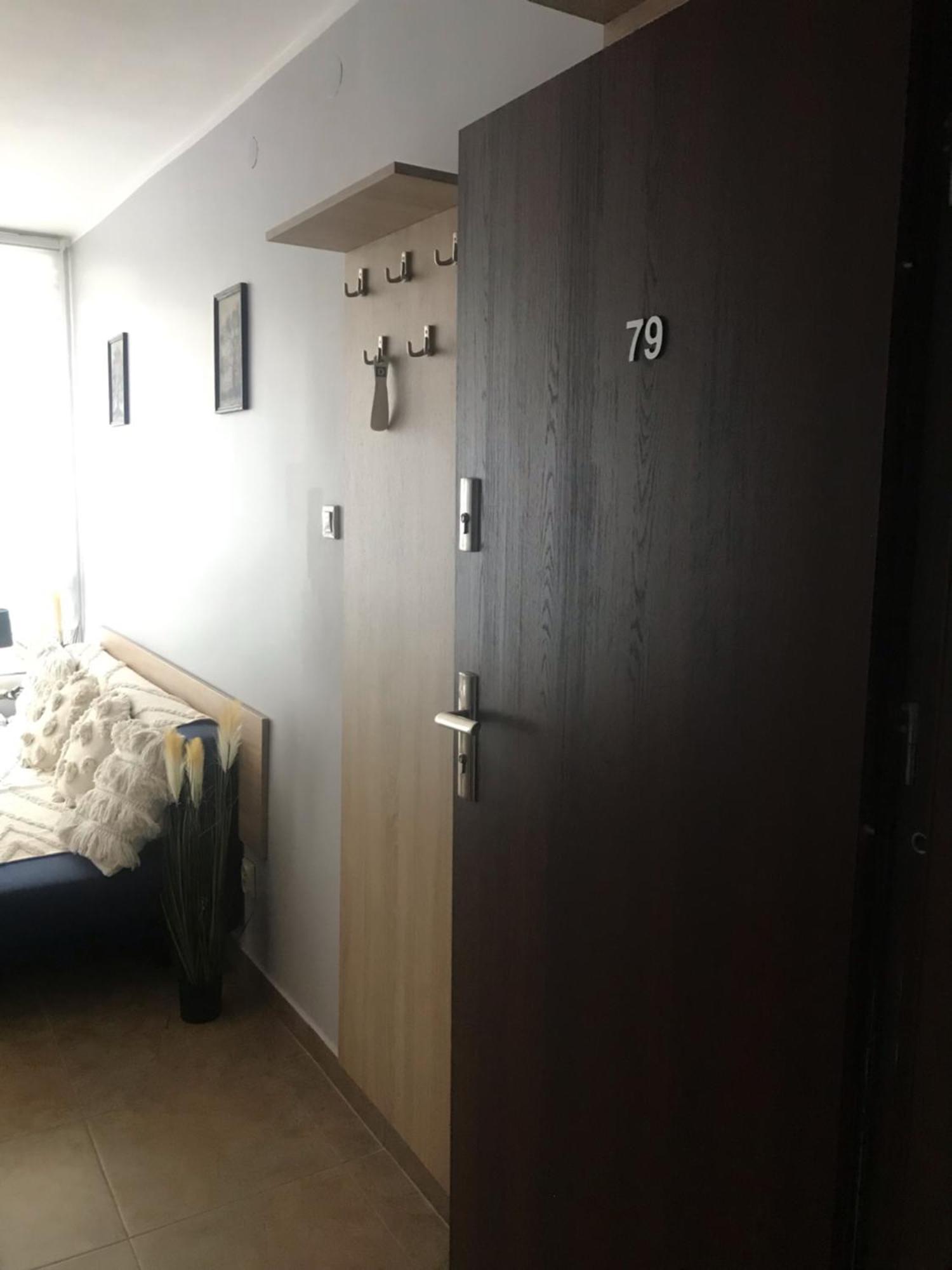 Apartment Jaszowiec 79 *